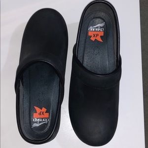 NEW black dansko, size 36